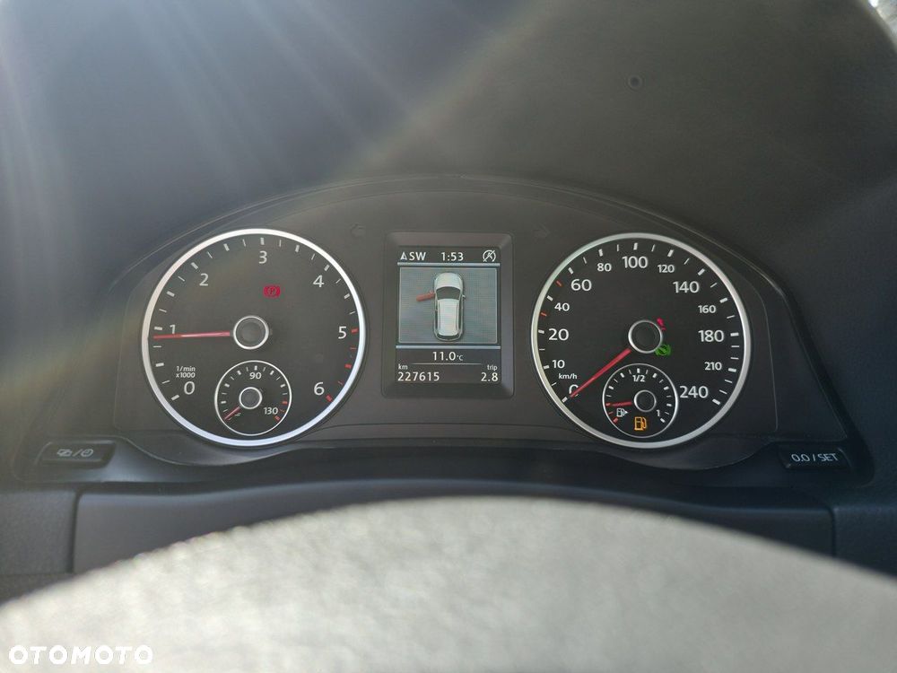 Volkswagen Tiguan - 23