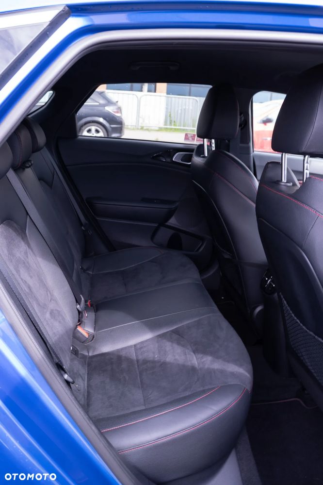 Kia ProCeed 1.6 T-GDI GT DCT - 10