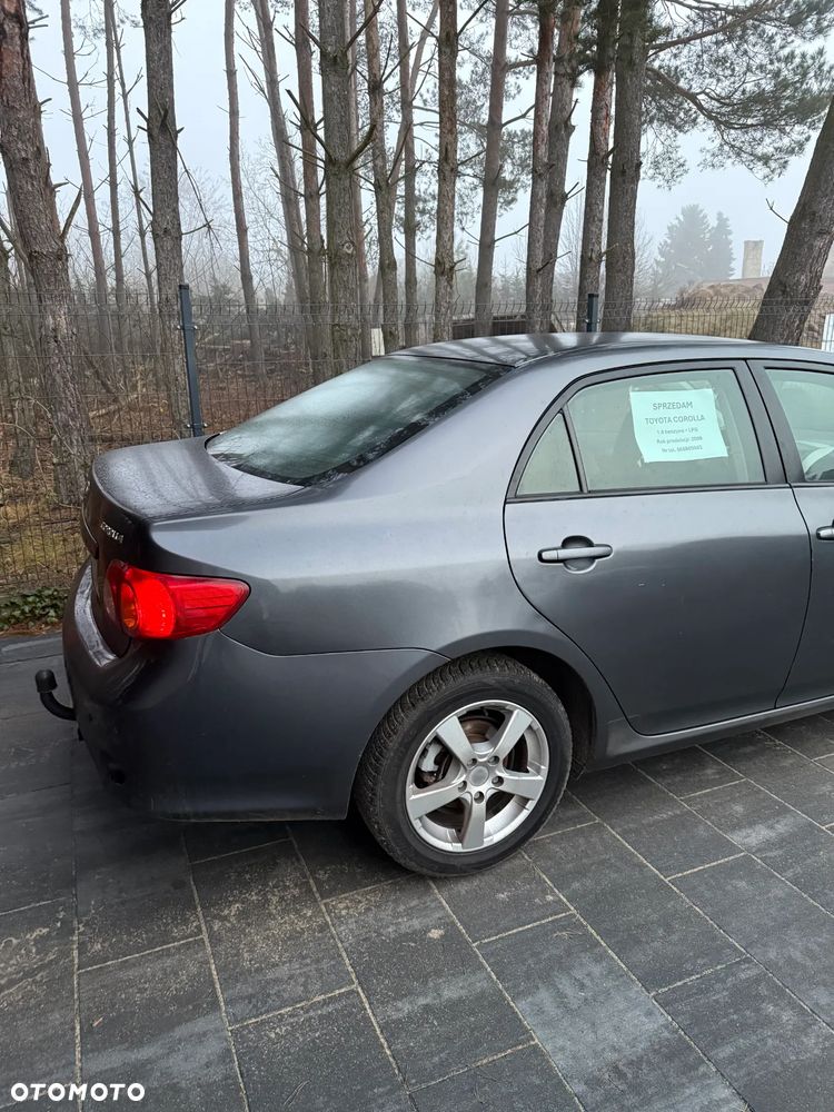 Toyota Corolla 1.6 VVT-i Premium - 6