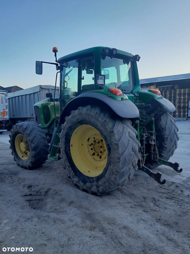 John Deere 6820 - 6