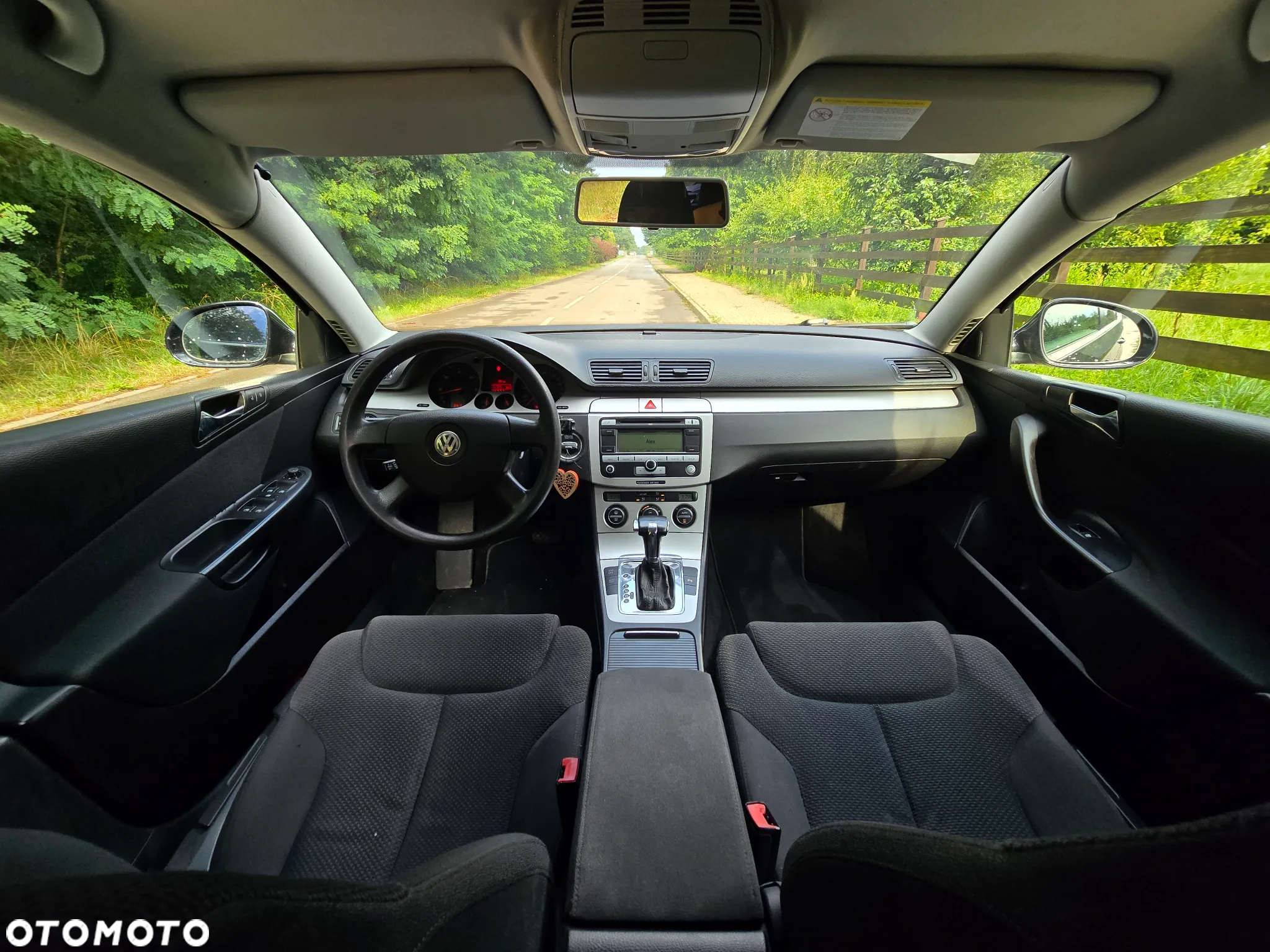 Volkswagen Passat 2.0 TDI Highline - 8