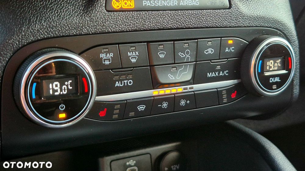 Ford Kuga - 32
