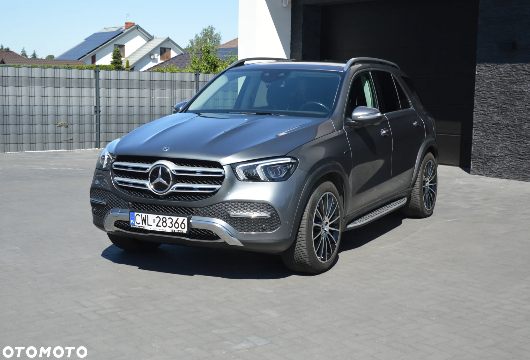 Mercedes-Benz GLE - 12