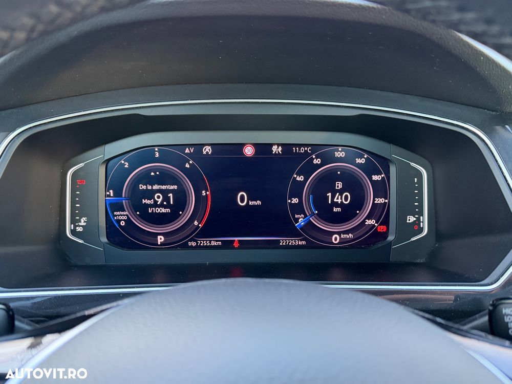Volkswagen Tiguan 2.0 TDI SCR DSG R-Line - 16