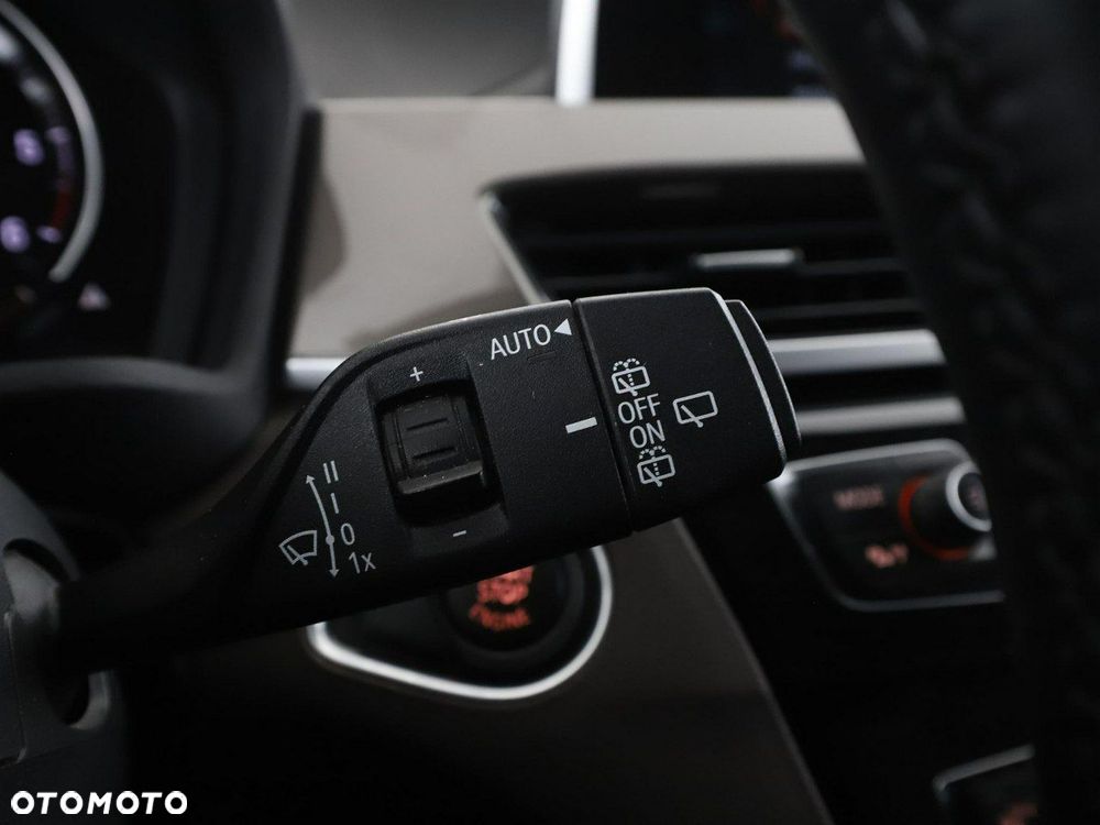 BMW X1 sDrive20d xLine - 33