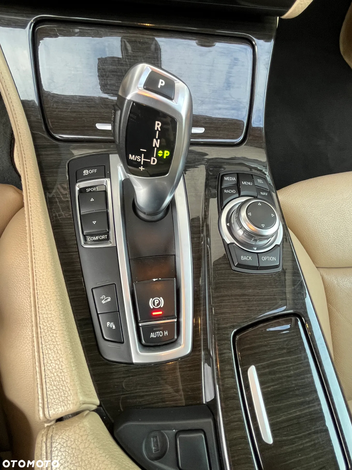 BMW Seria 5 530d xDrive Luxury Line - 9