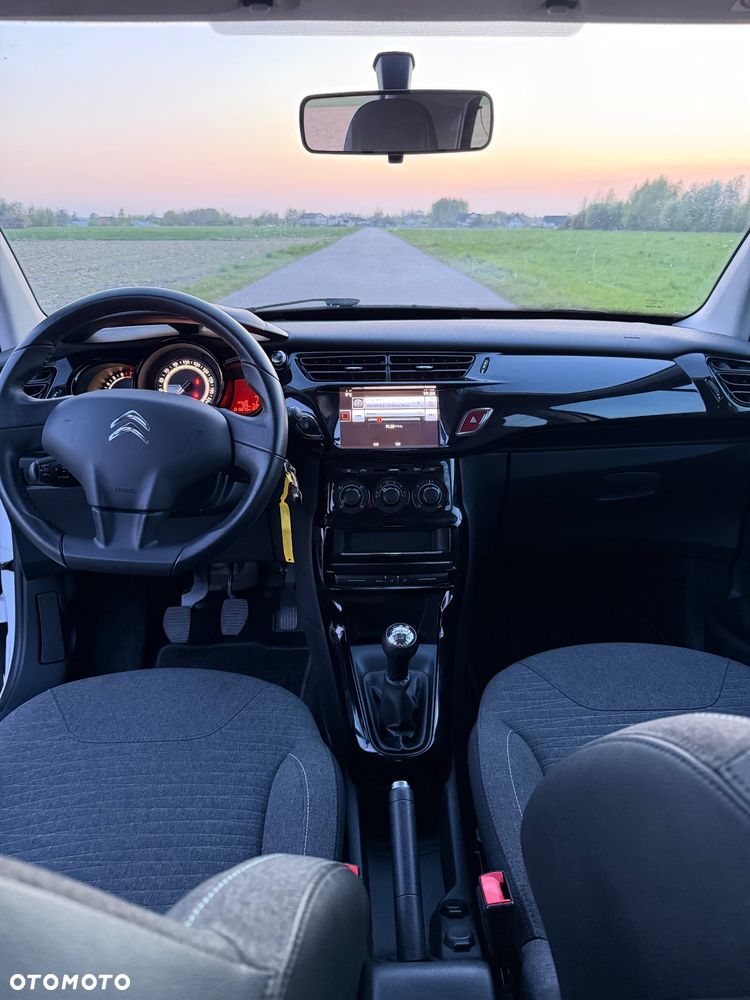 Citroën C3 Pure Tech (VTi) 82 Exclusive - 10