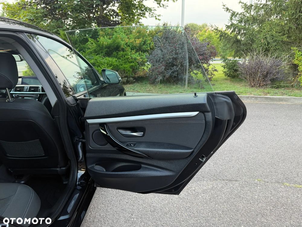 BMW 3GT 320i GPF xDrive Sport Line sport - 35
