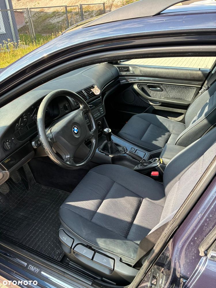 BMW Seria 5 525i - 13