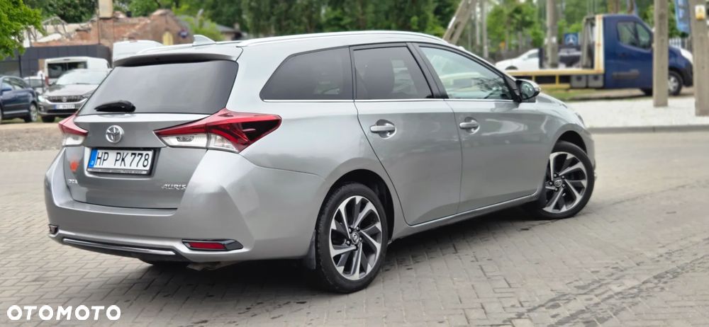 Toyota Auris 1.6 D-4D Design Edition - 12