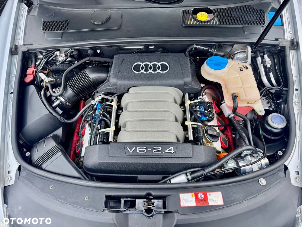 Audi A6 Avant 2.4 Multitronic - 17