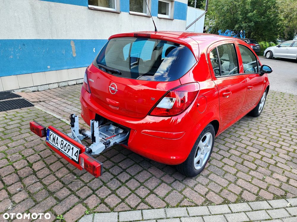 Opel Corsa 1.2 16V Edition - 1