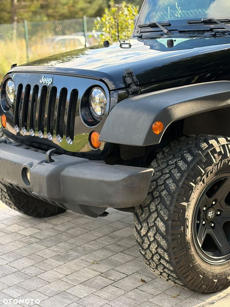 Jeep Wrangler - 34