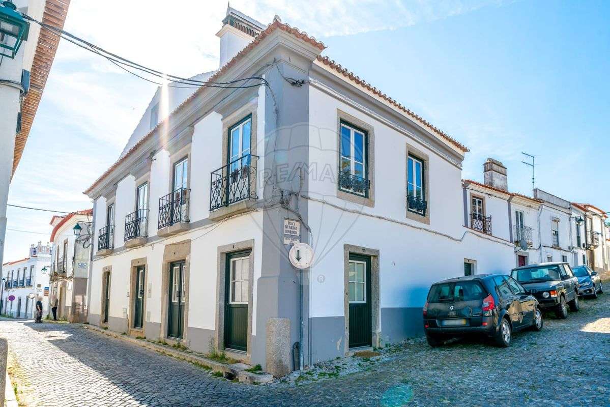 Moradia T6 para venda - Grande imagem: 2/20