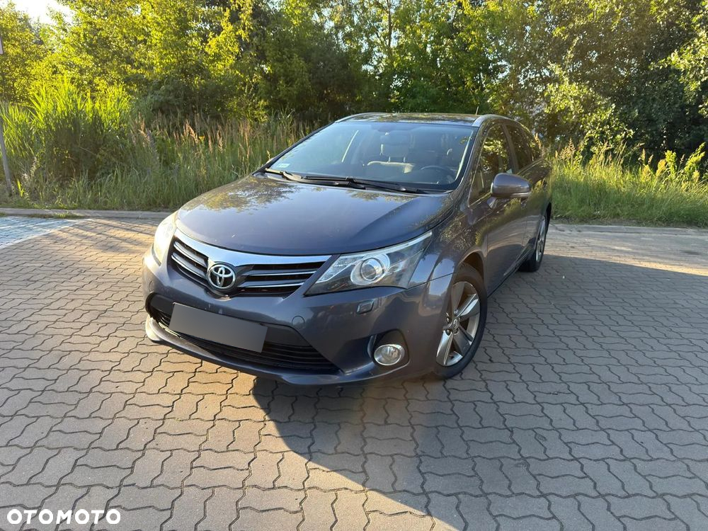 Toyota Avensis 2.2 D-4D Prestige - 4