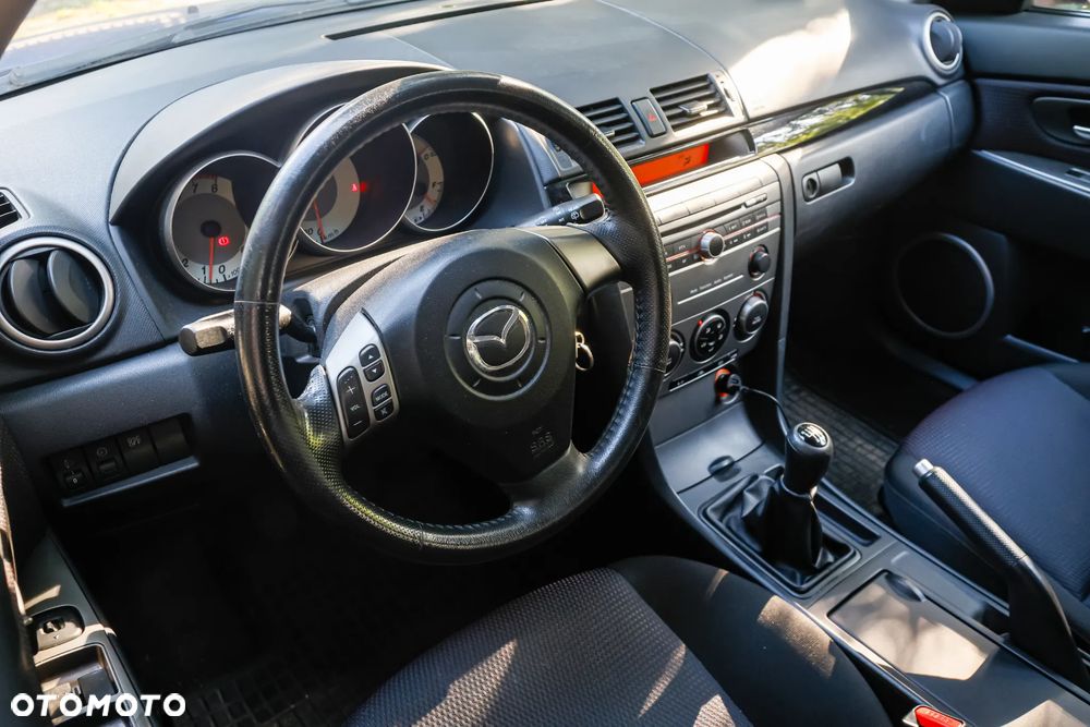 Mazda 3 2.0 Sport Active - 19