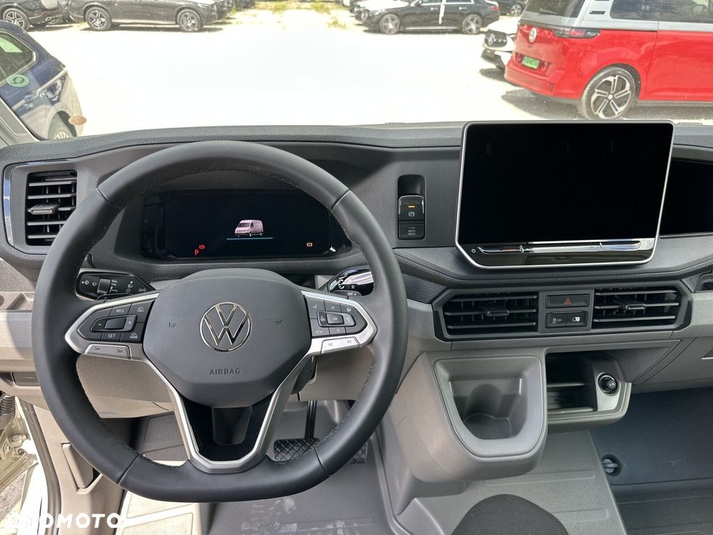 Volkswagen Crafter 35 Furgon z wysokim dachem silnik: 2,0 l EU6 SCR 177 KM, przedni 8-bieg.automatyczna, r.o : 4490 mm - 14