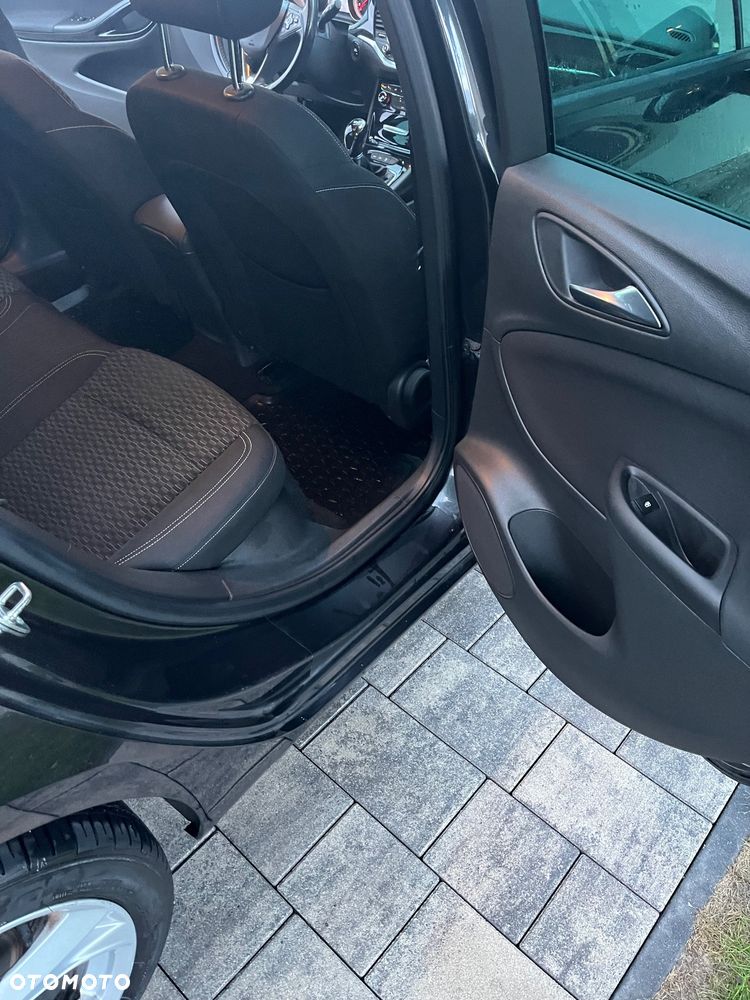 Opel Astra 1.4 T Dynamic S&S - 15