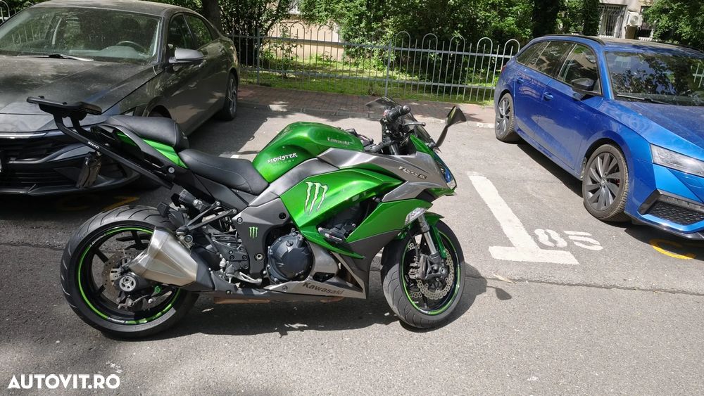 Kawasaki 1000SX - 1