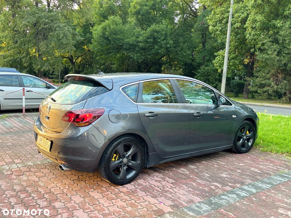 Opel Astra 1.6 T Sport - 13