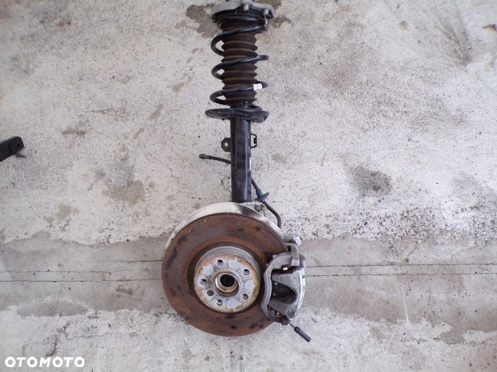 MACPHERSON ZWROTNICA ZACISK AMORTYZATOR BMW X1 U11 - 1