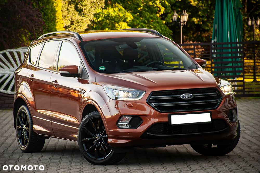 Ford Kuga 1.5 EcoBoost 2x4 ST-Line - 6
