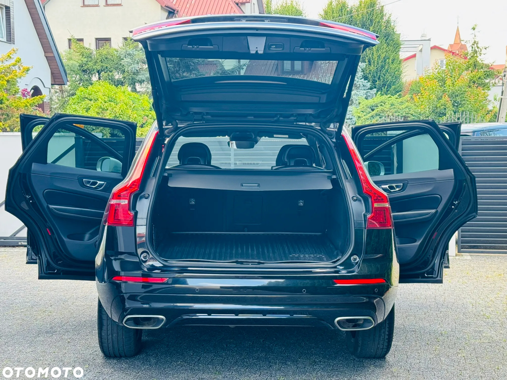 Volvo XC 60 D4 AWD R-Design - 13