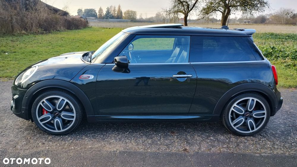 MINI John Cooper Works - 5