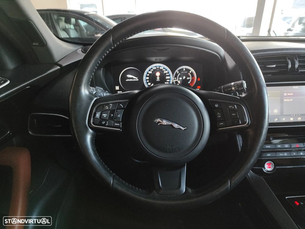 Jaguar F-Pace 20d Aut. R-Sport - 28