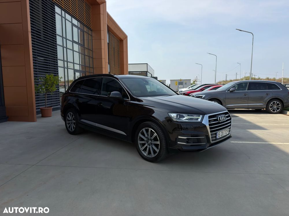 Audi Q7 2017 photo 2