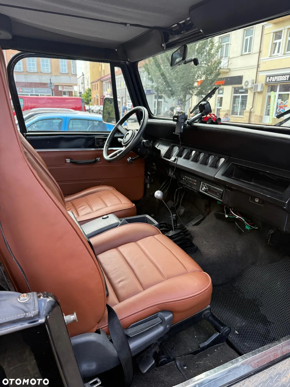 Jeep Wrangler 2.5L - 11