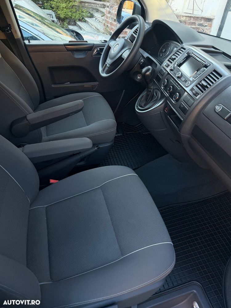 Volkswagen Multivan - 7