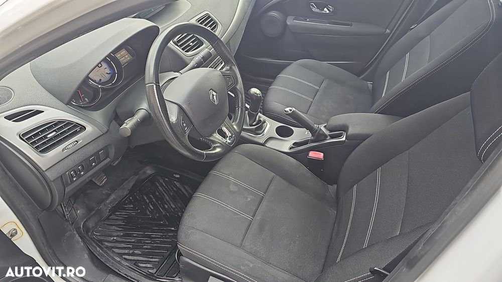 Renault Fluence 1.6 16V Authentique - 6