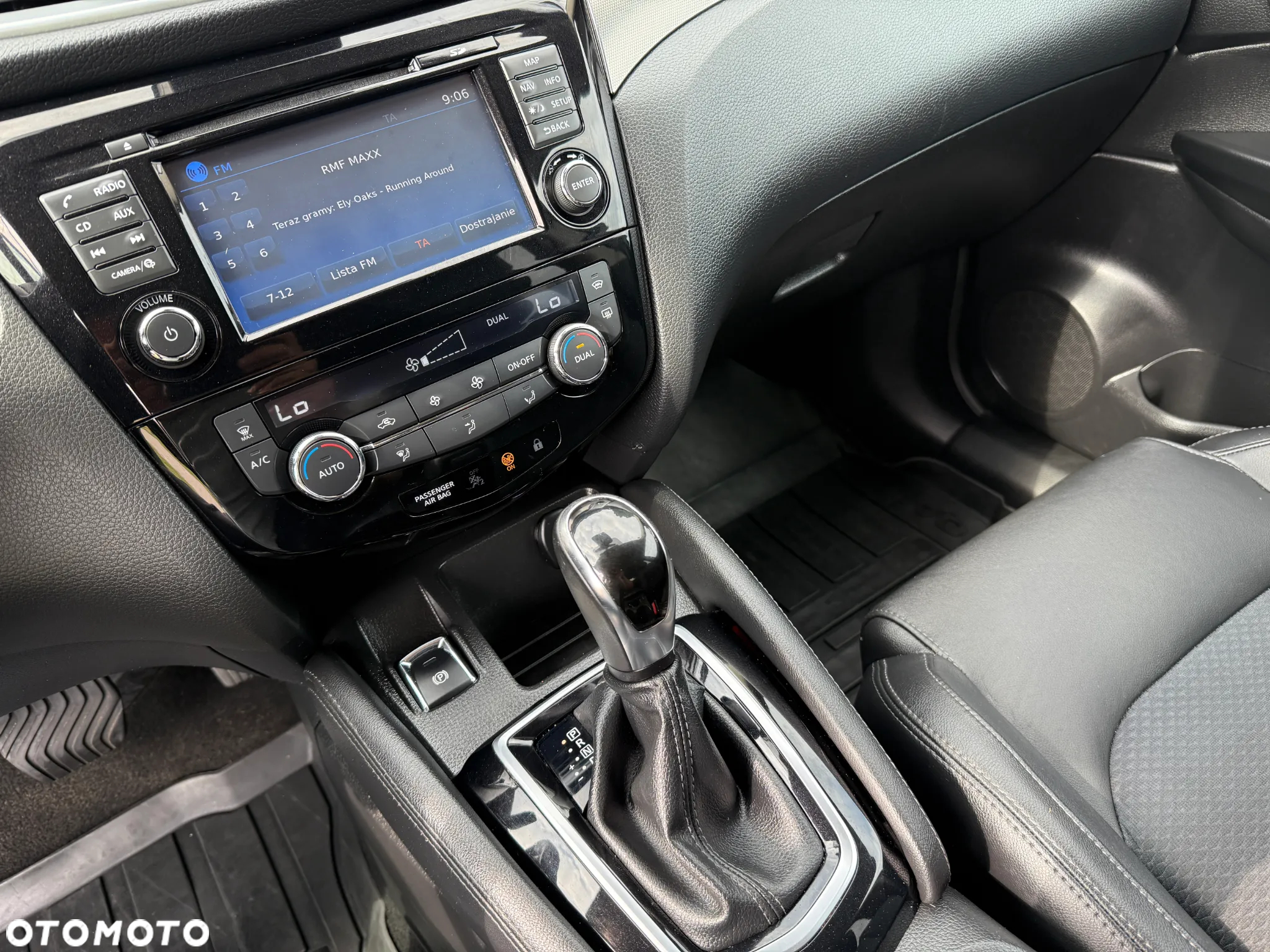 Nissan Qashqai 1.2 DIG-T Xtronic TEKNA+ - 22