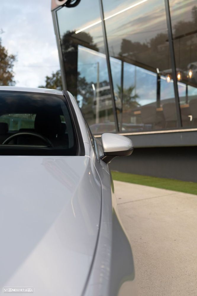 Mercedes-Benz A 250 e Progressive - 20