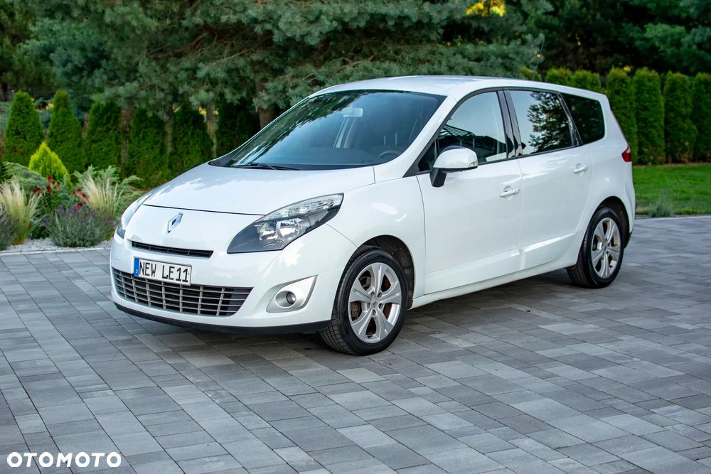 Renault Grand Scenic - 9