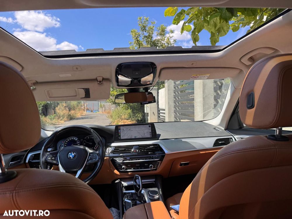 BMW Seria 5 530d xDrive AT - 9