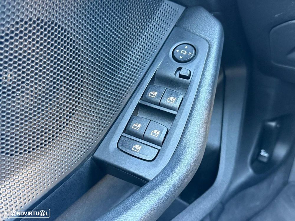 BMW 116 d Advantage Auto - 32