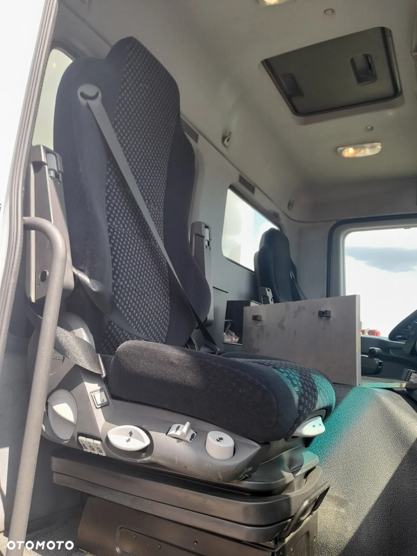 Fotel pneumatyczny pasażera Actros MP2 MP3