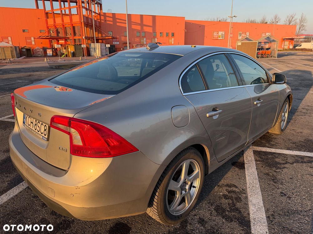 Volvo S60 - 5