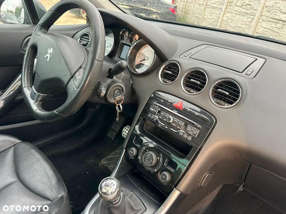 Peugeot 308 CC HDi FAP 165 Allure - 17