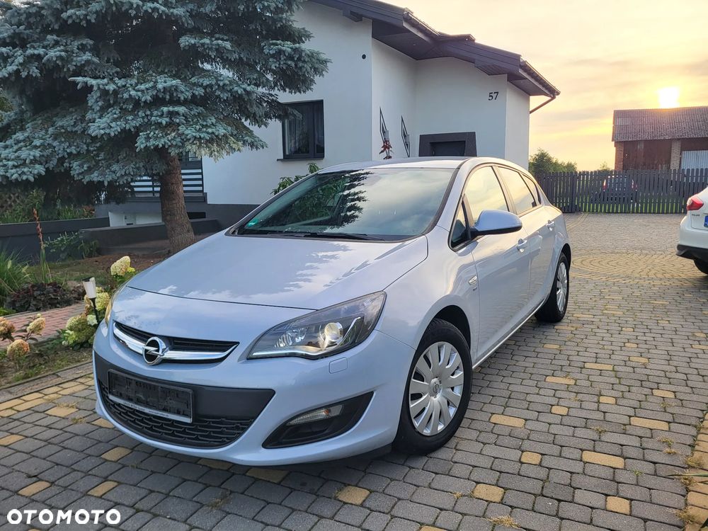 Opel Astra 1.4 Turbo ENERGY - 4