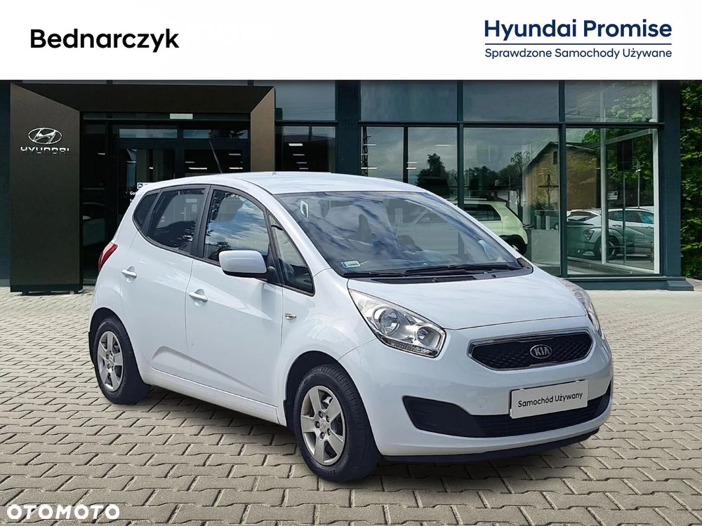 Kia Venga 1.6 L - 6