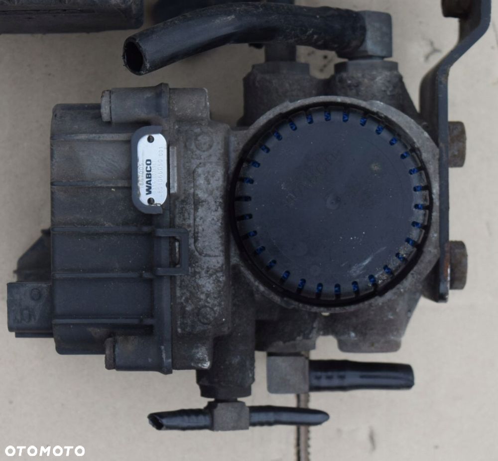 MODULATOR ZAWÓR EBS PRZEDNIA OŚ DAF 106 CF XF - 2