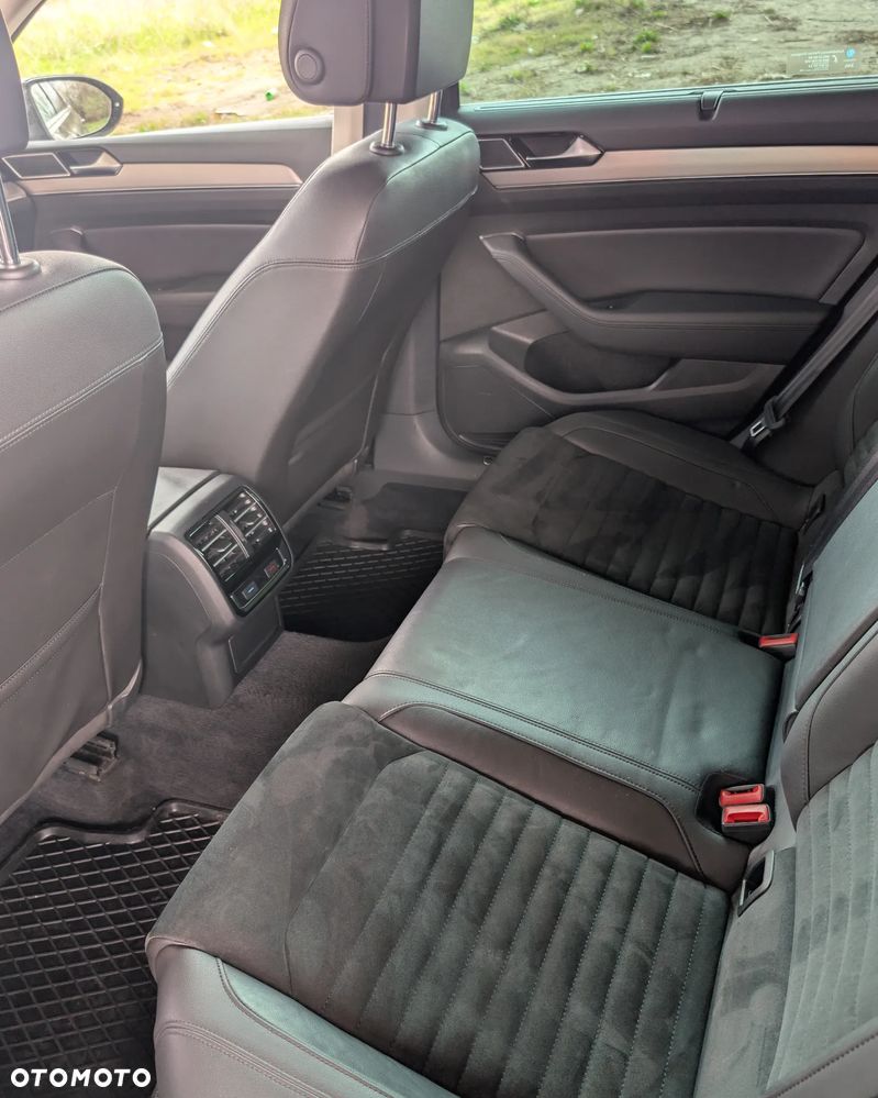 Volkswagen Passat 2.0 TDI BMT Highline DSG - 11