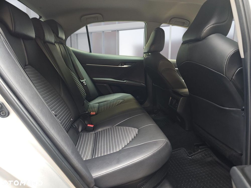 Toyota Camry 2.5 Hybrid Prestige CVT - 11