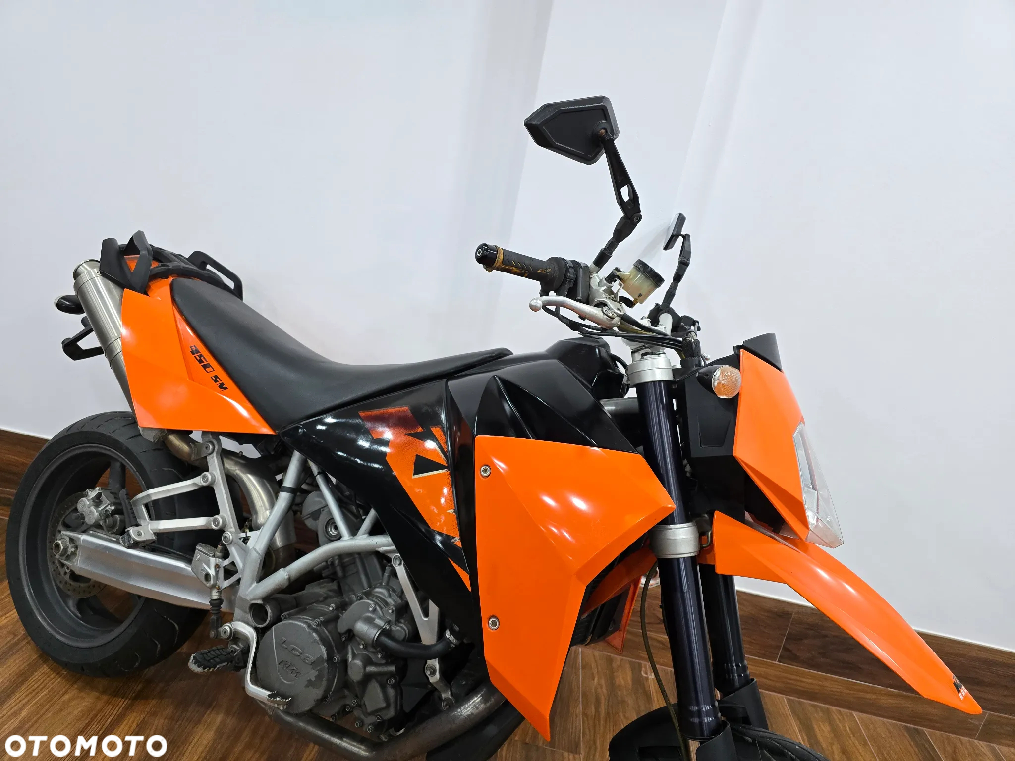KTM SMC - 6