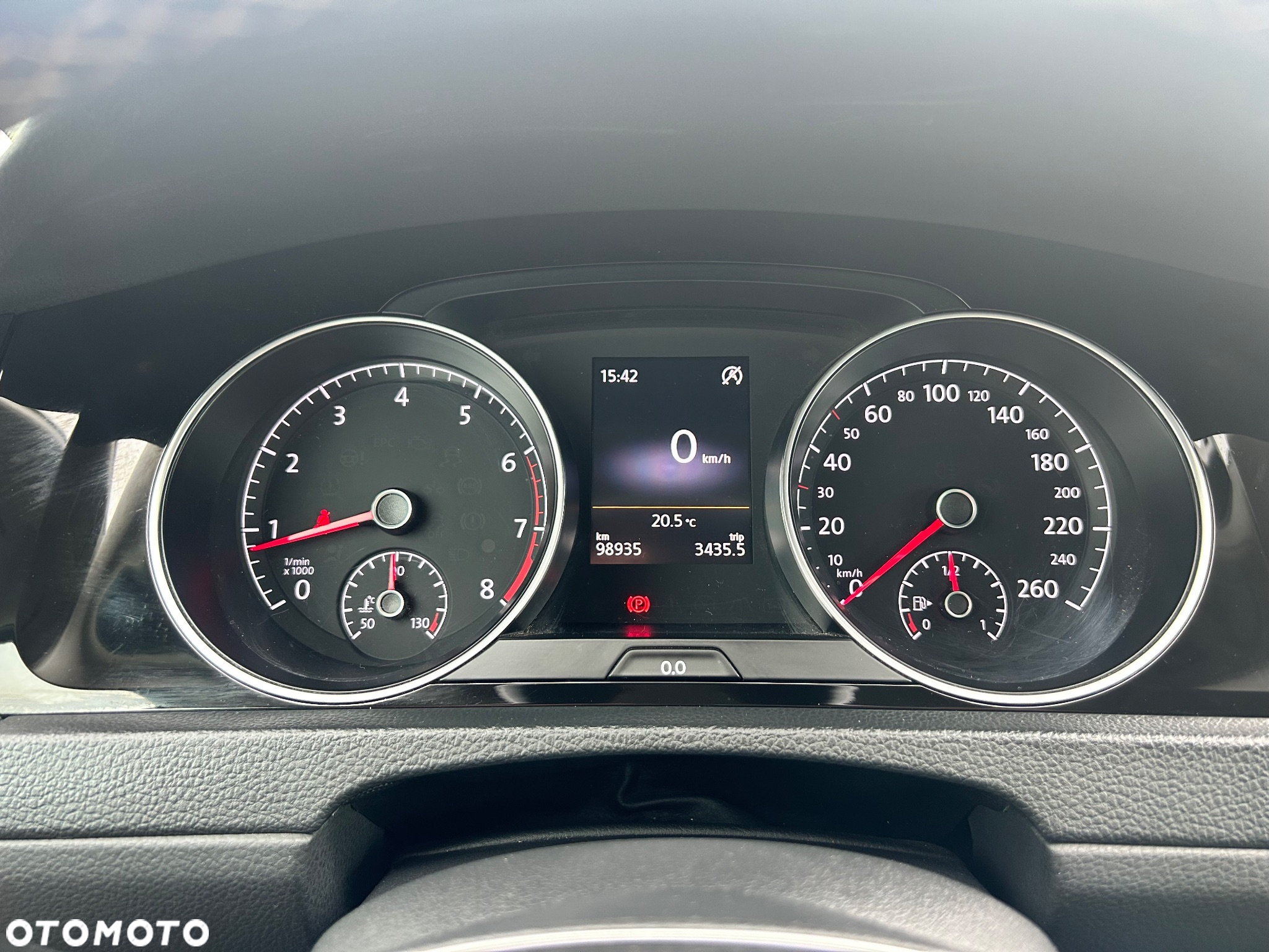 Volkswagen Golf - 20
