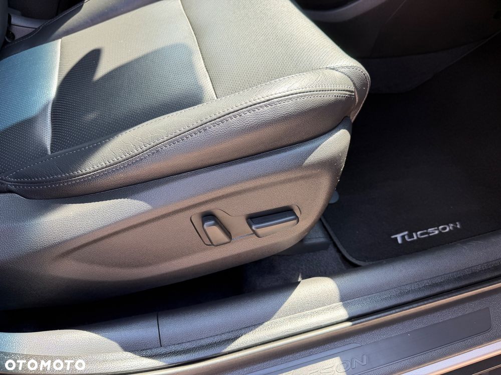 Hyundai Tucson 1.6 Turbo 4WD DCT Premium - 17