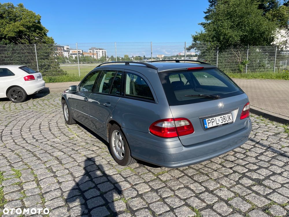 Mercedes-Benz Klasa E 280 CDI T Classic - 6